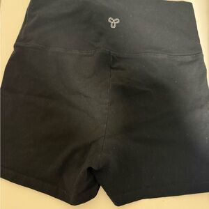 TNA black medium biker shorts
